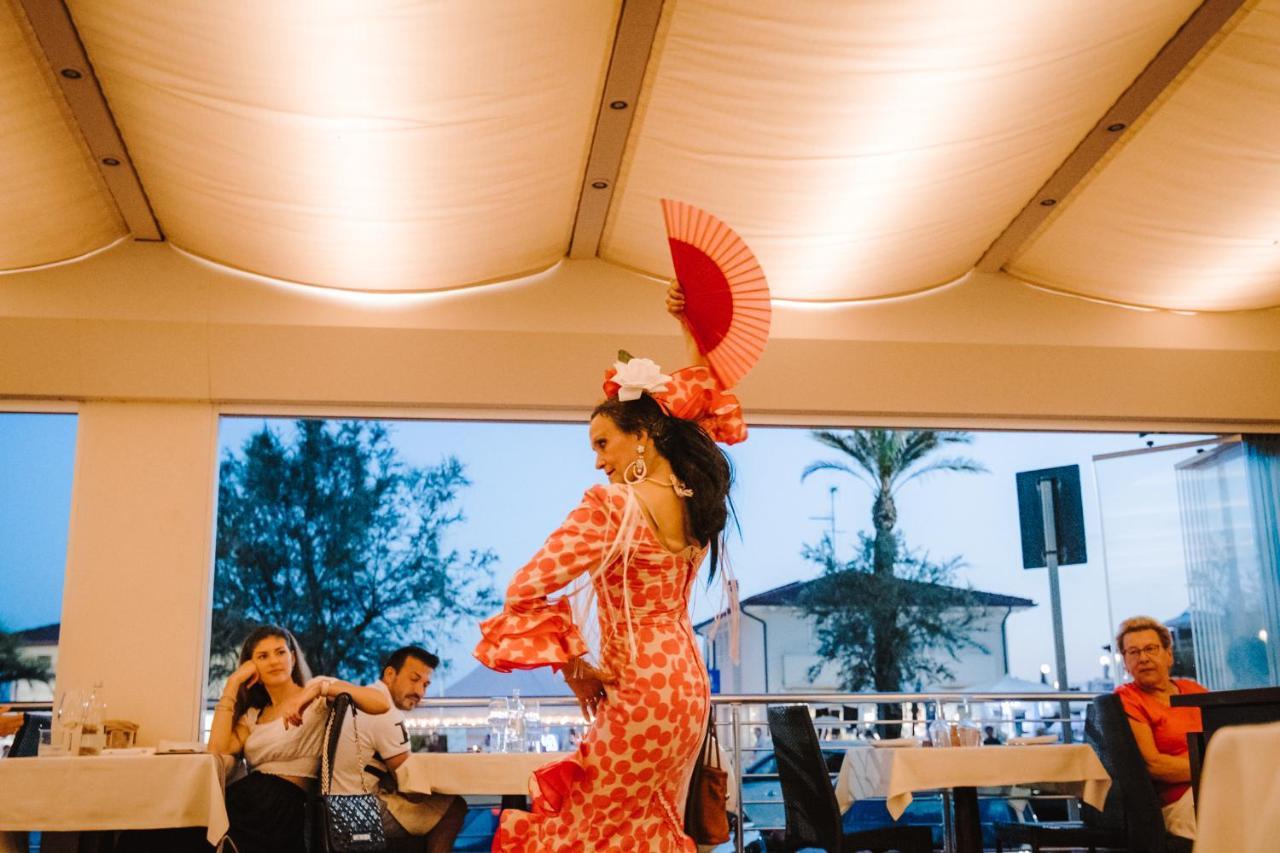 Hotel Giulia Lido di Camaiore Ngoại thất bức ảnh